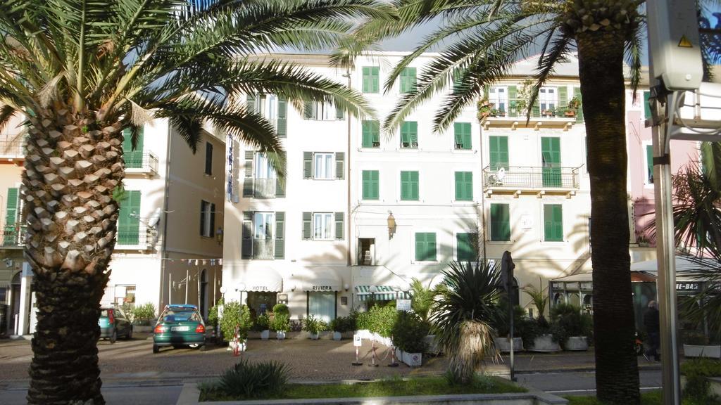 Riviera 3*